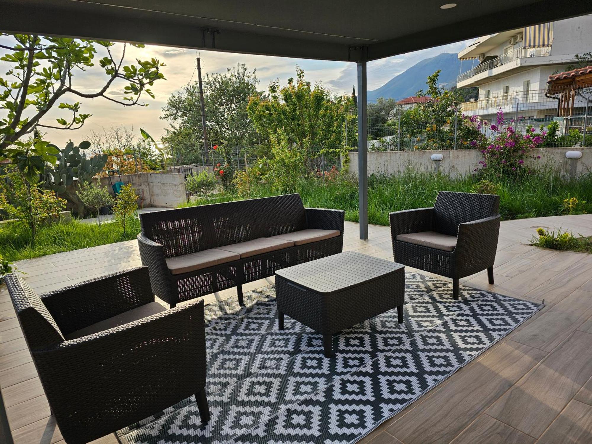 Viewtopia House Dhermi Exterior photo